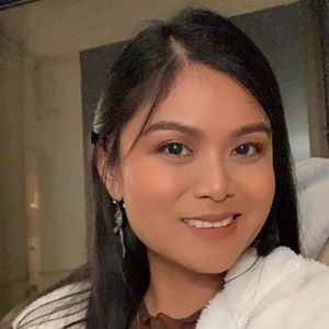 Meet your Posher, Roxanne